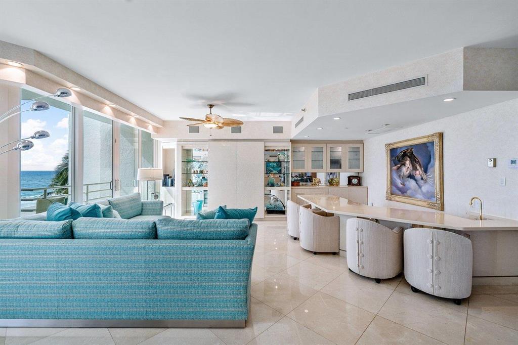 PRESIDENTIAL PLACE CONDO - Residential