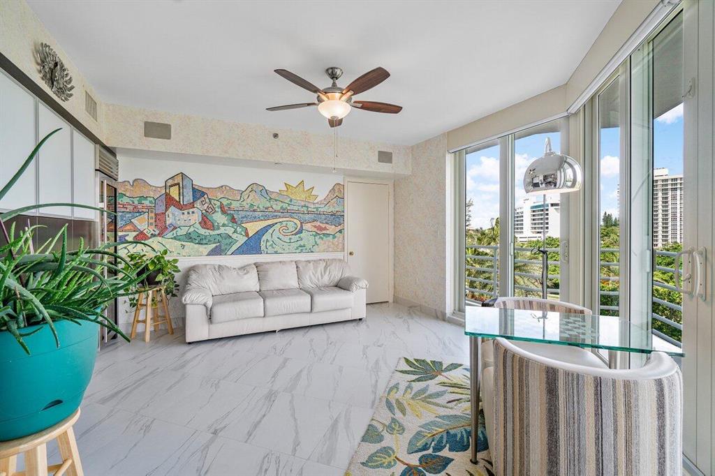 PRESIDENTIAL PLACE CONDO - Residential