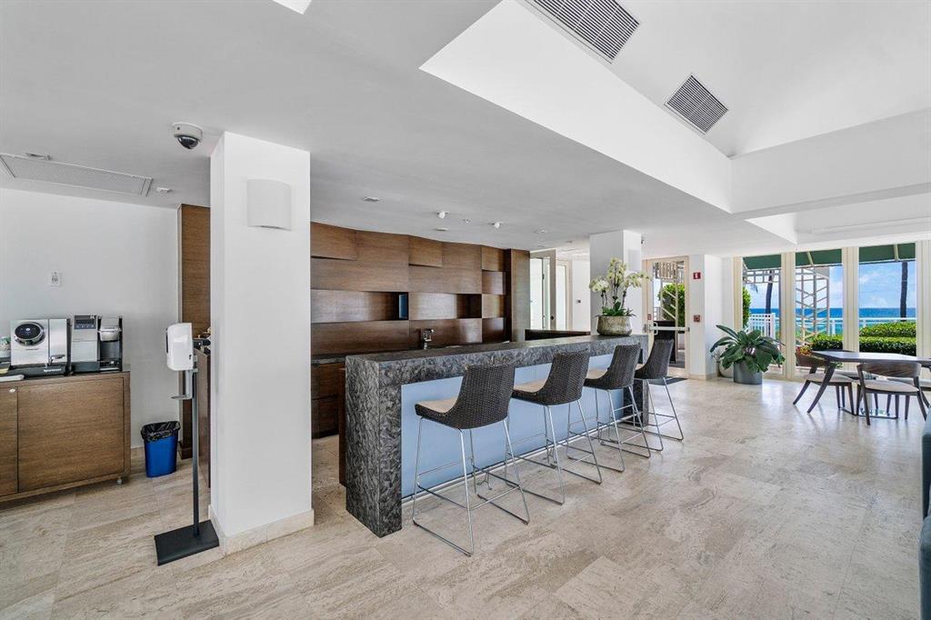 PRESIDENTIAL PLACE CONDO - Residential