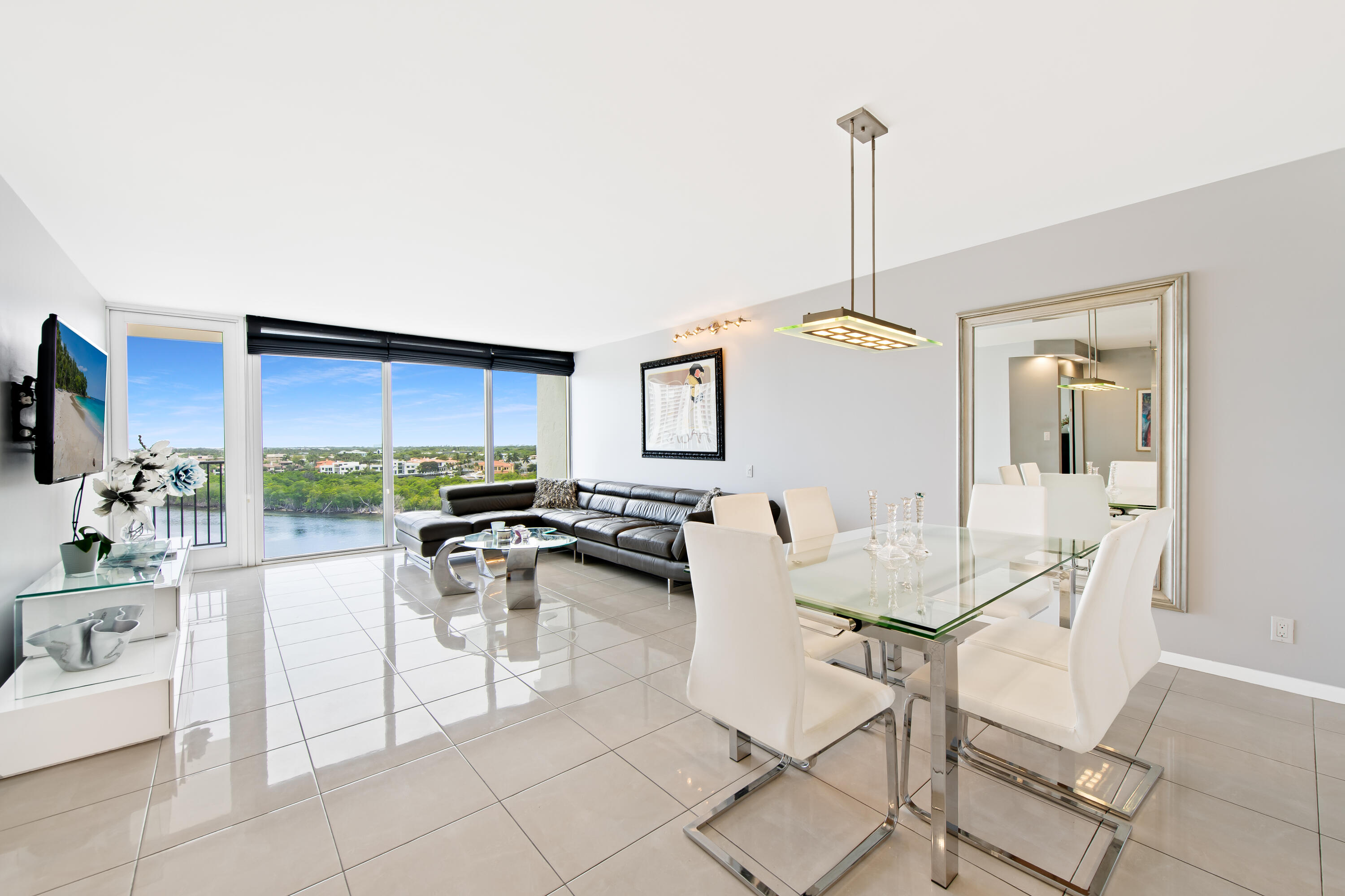 ABERDEEN ARMS CONDO - Residential