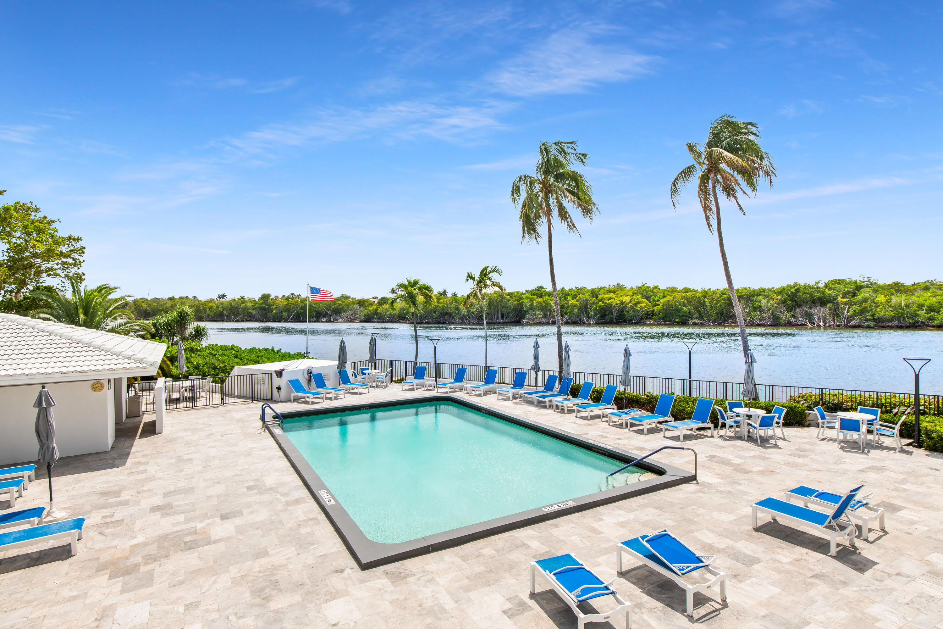 ABERDEEN ARMS CONDO - Residential