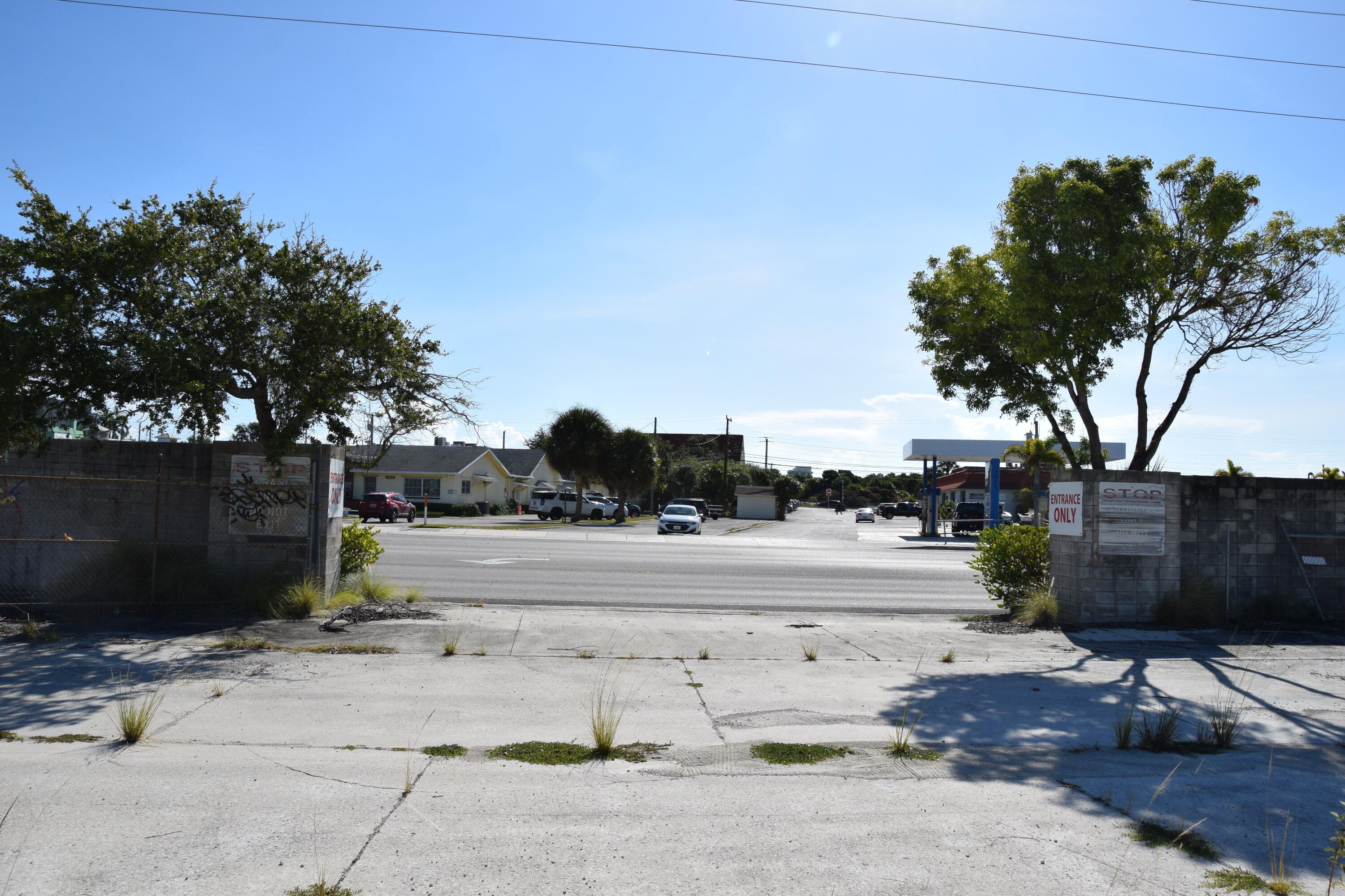 1666 N Old Dixie Highway