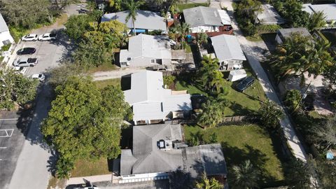 Single Family Residence in Fort Lauderdale FL 912 13th St St 2.jpg