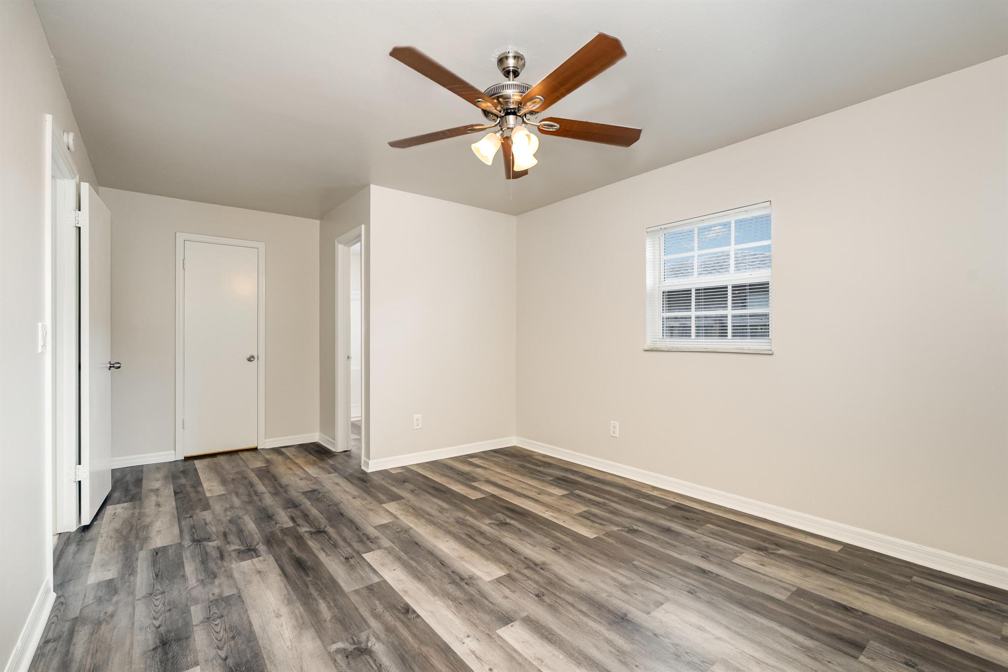 PORT ST LUCIE SECTION 8 - Residential