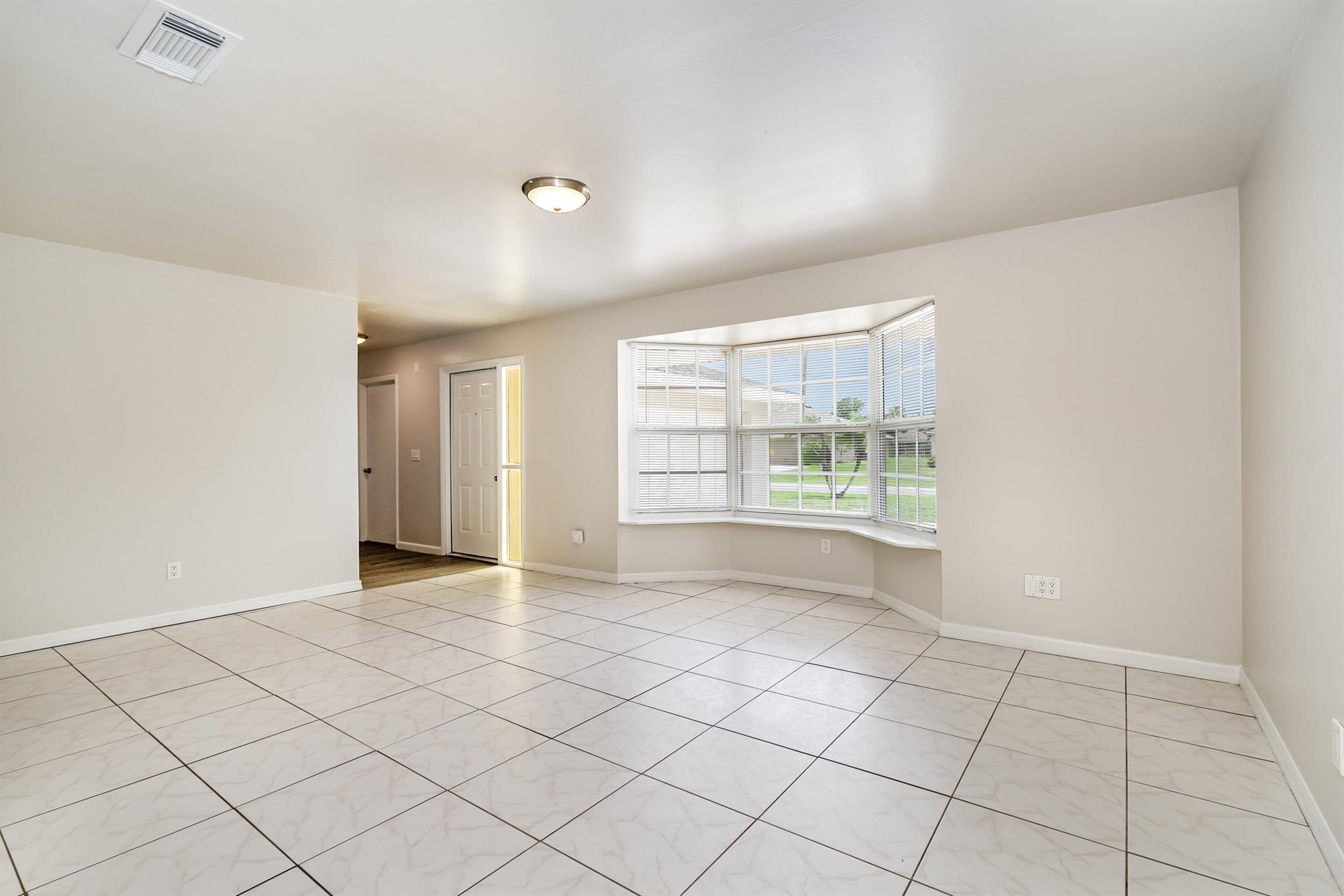 PORT ST LUCIE SECTION 8 - Residential