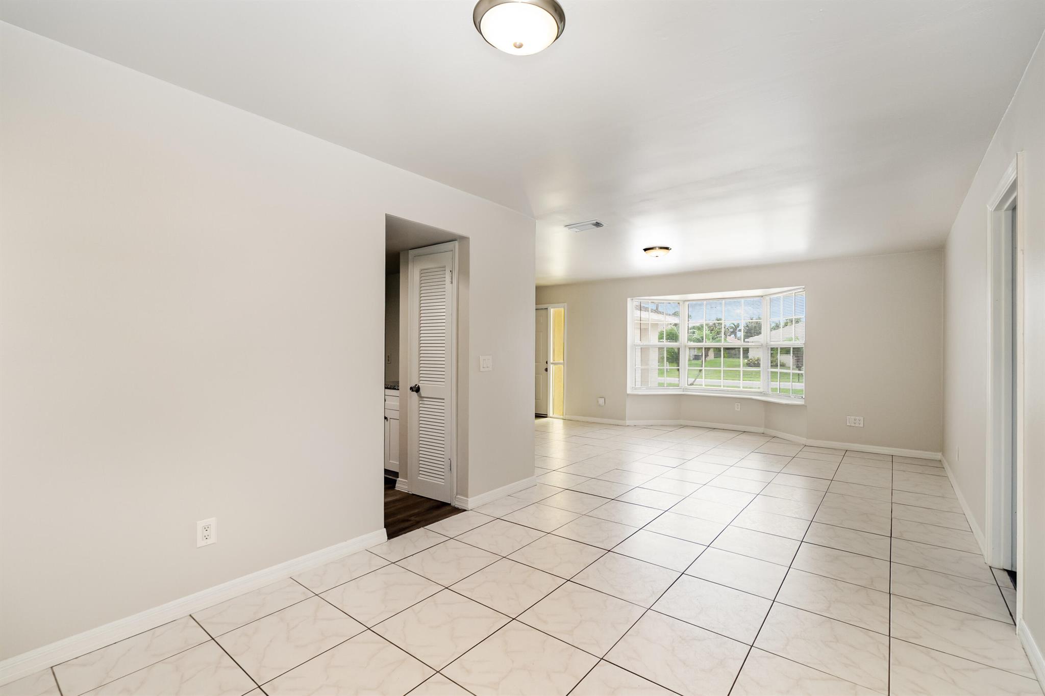 PORT ST LUCIE SECTION 8 - Residential