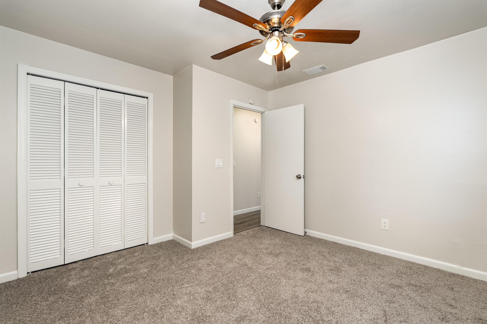 PORT ST LUCIE SECTION 8 - Residential