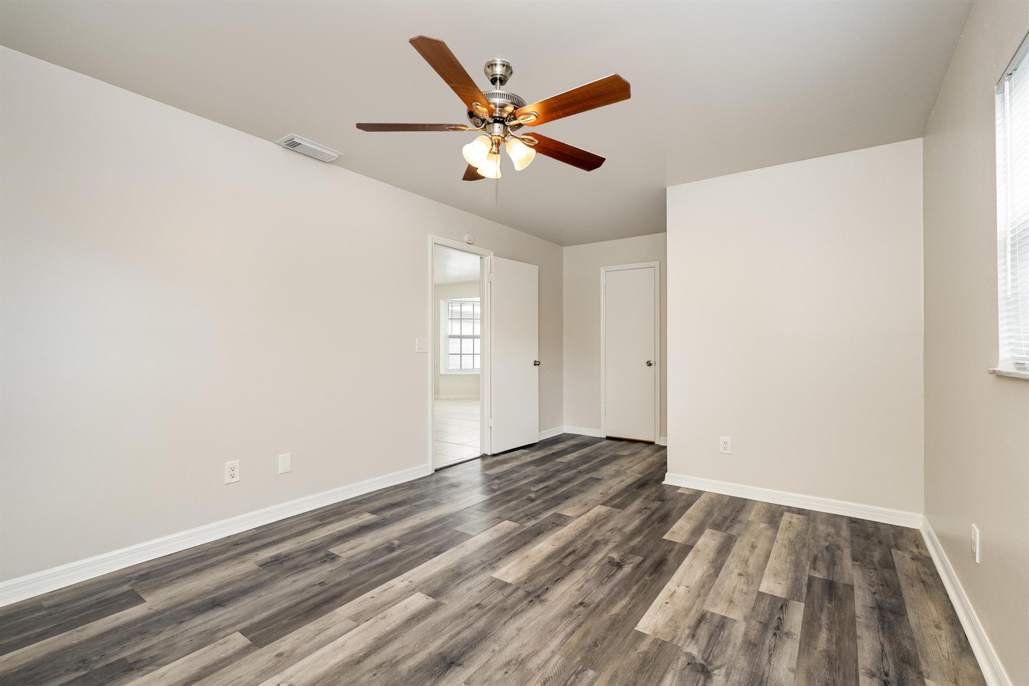 PORT ST LUCIE SECTION 8 - Residential