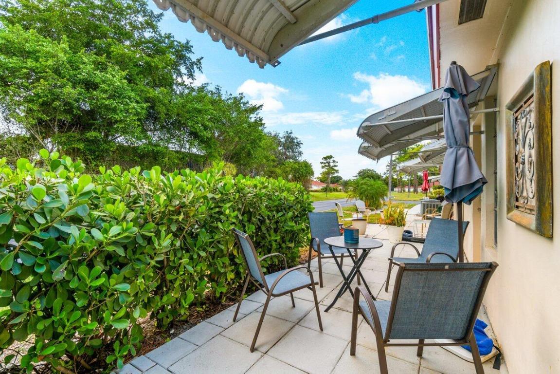 HIGH POINT OF DELRAY SEC 7 CONDO - Residential