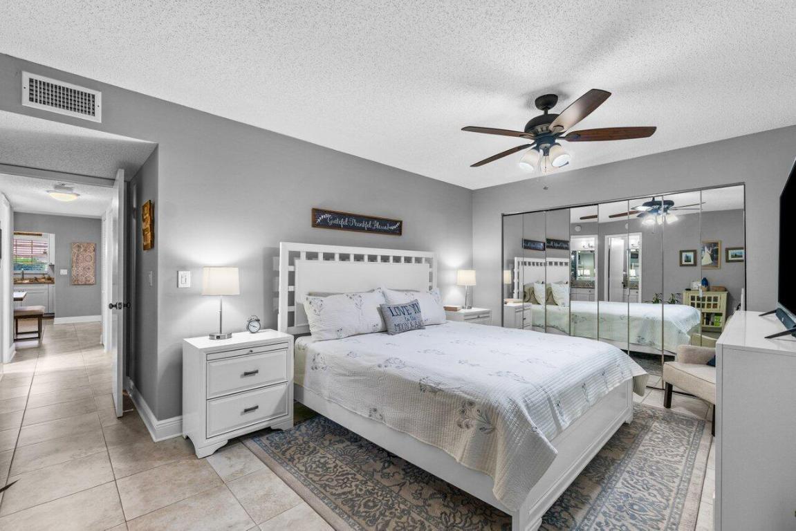 HIGH POINT OF DELRAY SEC 7 CONDO - Residential