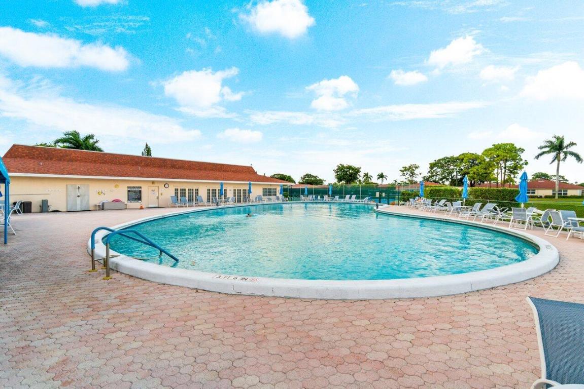 HIGH POINT OF DELRAY SEC 7 CONDO - Residential
