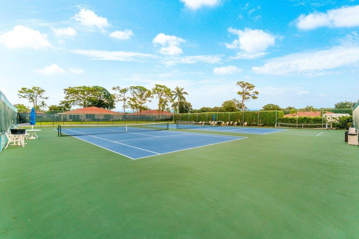 HIGH POINT OF DELRAY SEC 7 CONDO - Residential