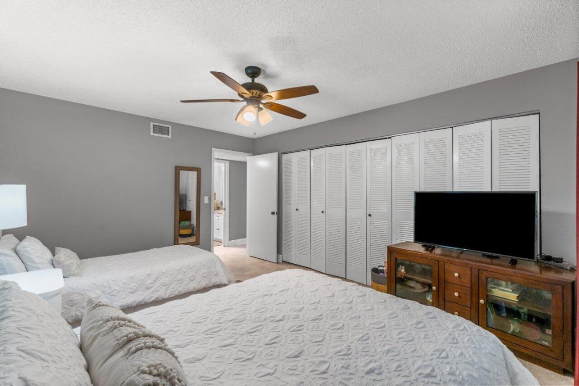 HIGH POINT OF DELRAY SEC 7 CONDO - Residential