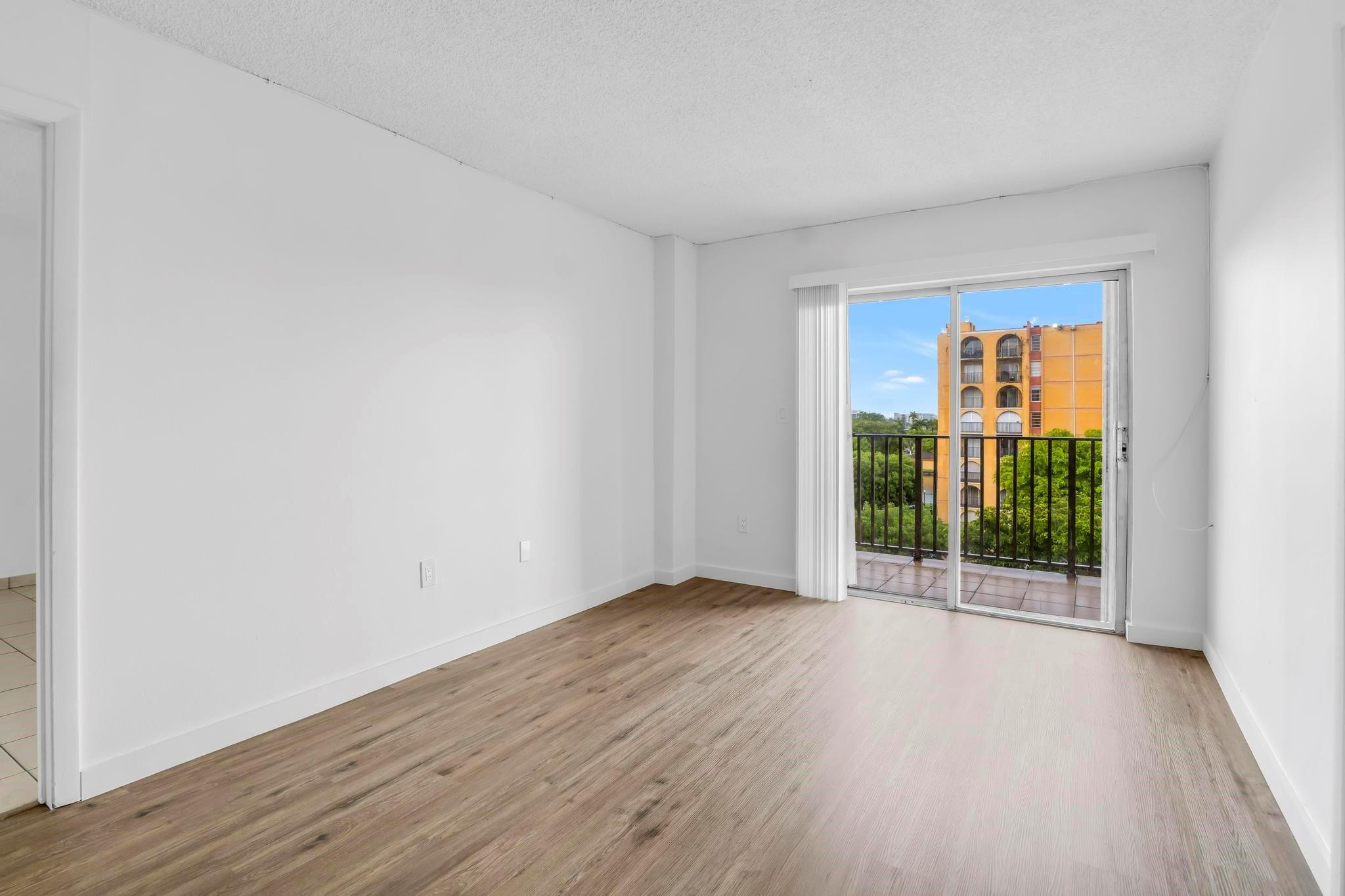 SUNSET VILLAS NO 3 CONDO - Residential Lease