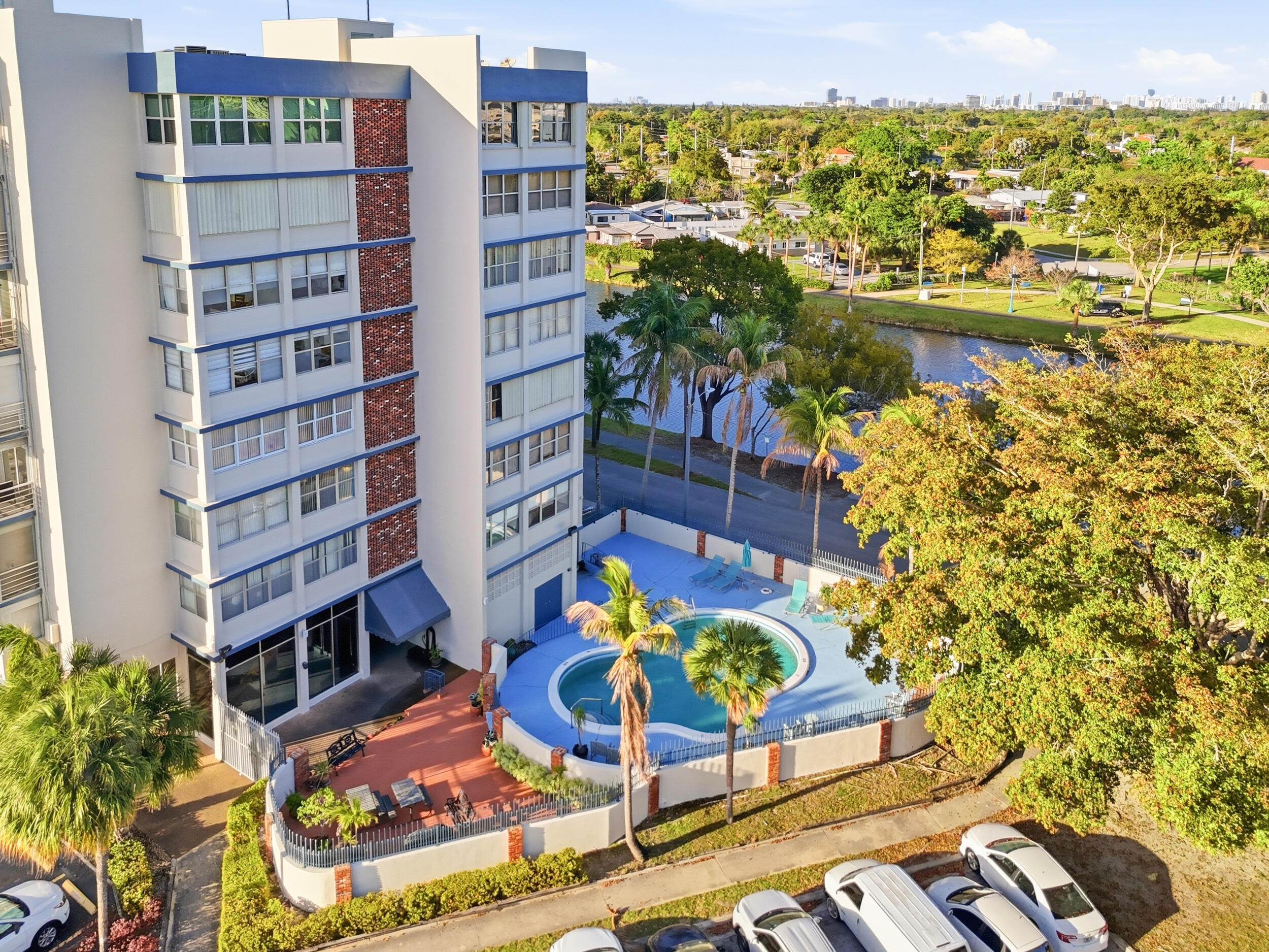 ANDOR PLAZA CONDO - Residential