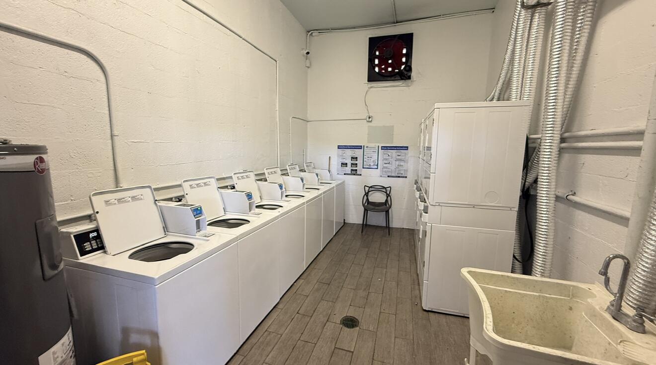 ANDOR PLAZA CONDO - Residential