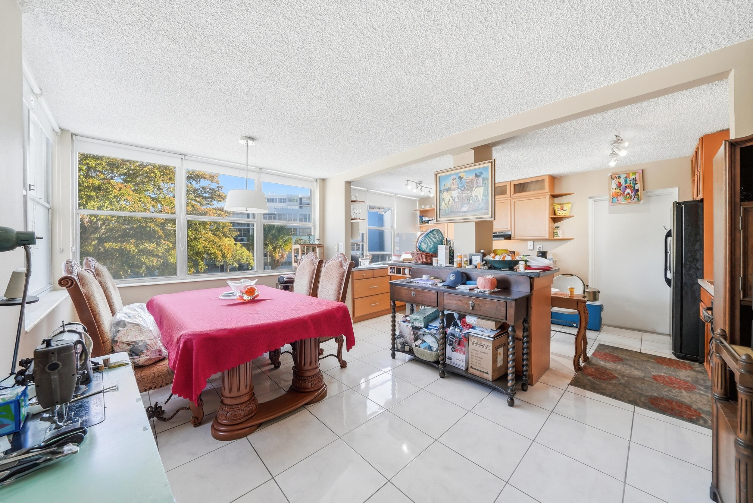 ANDOR PLAZA CONDO - Residential