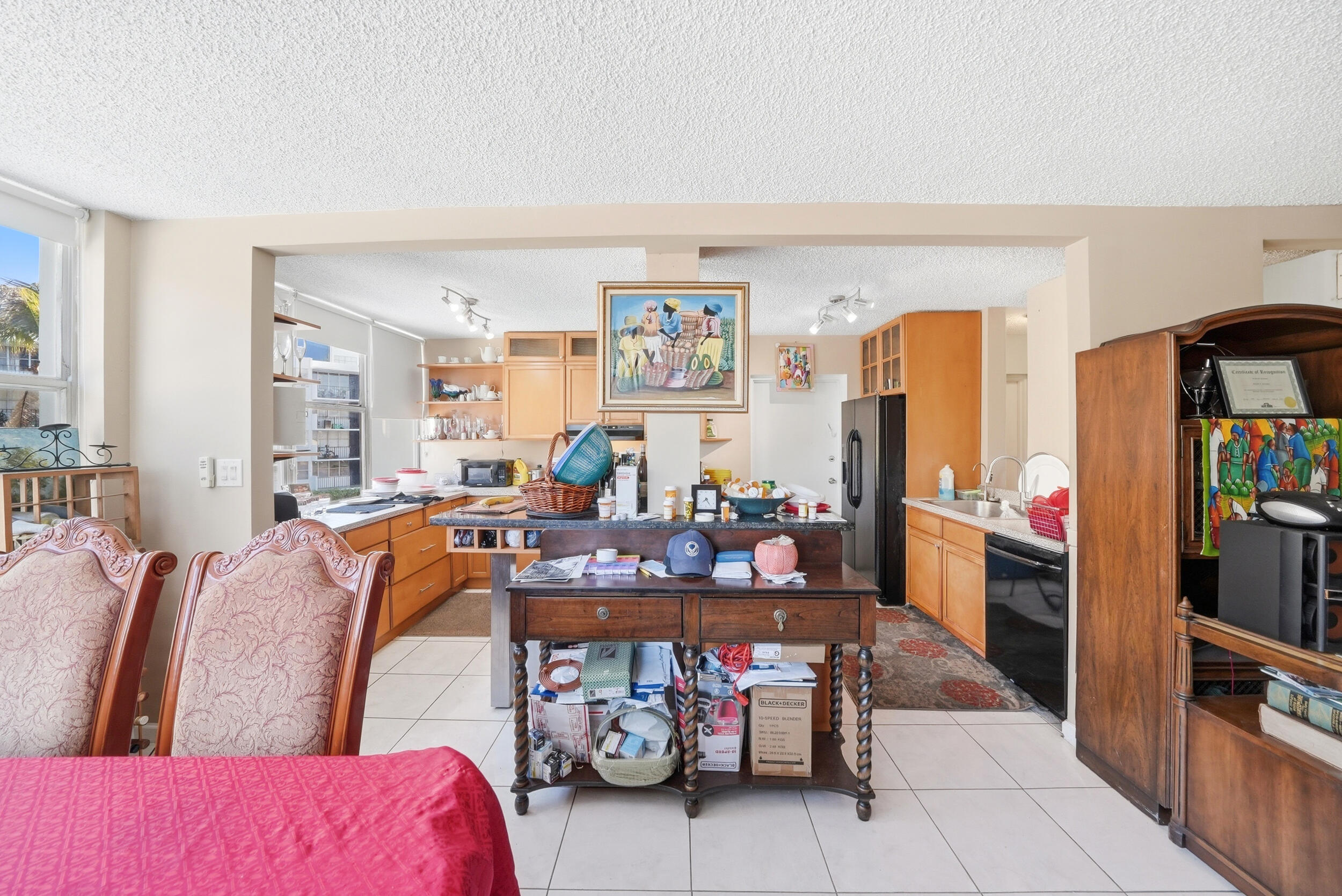 ANDOR PLAZA CONDO - Residential