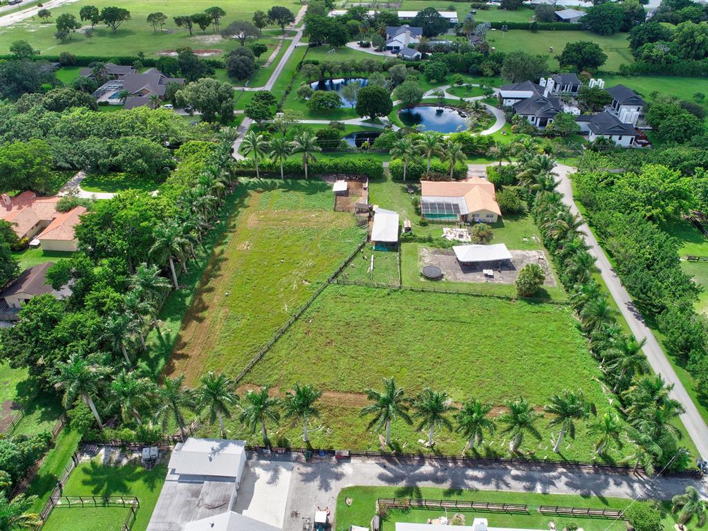 Horseshoe Acres - Land