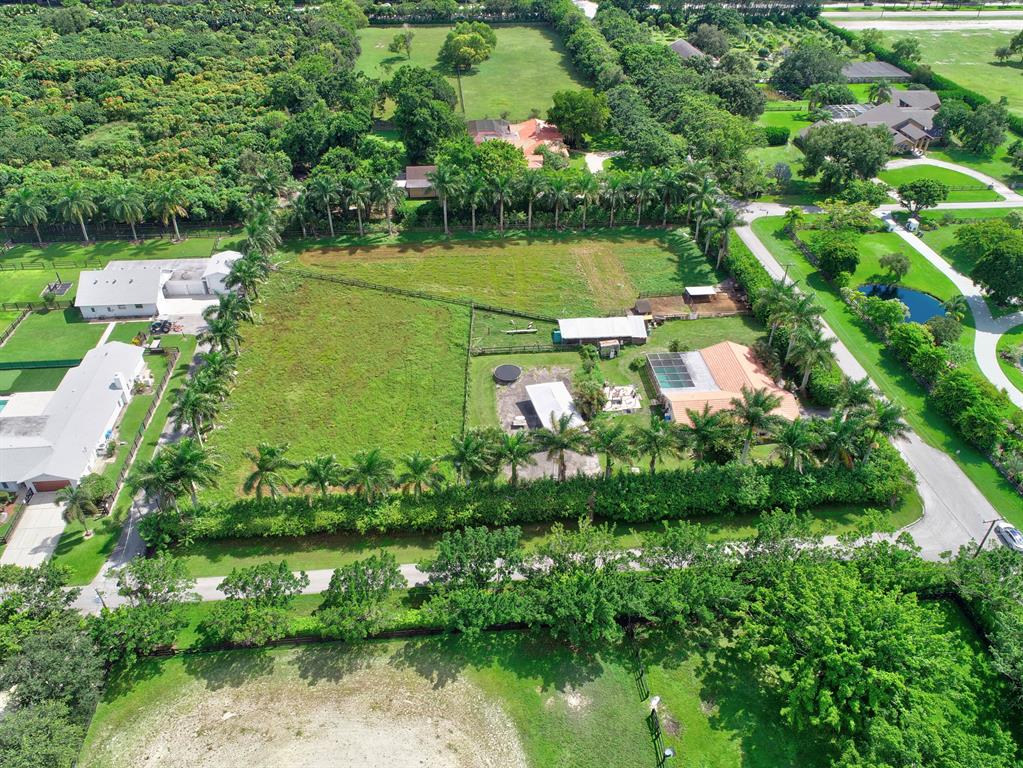 Horseshoe Acres - Land