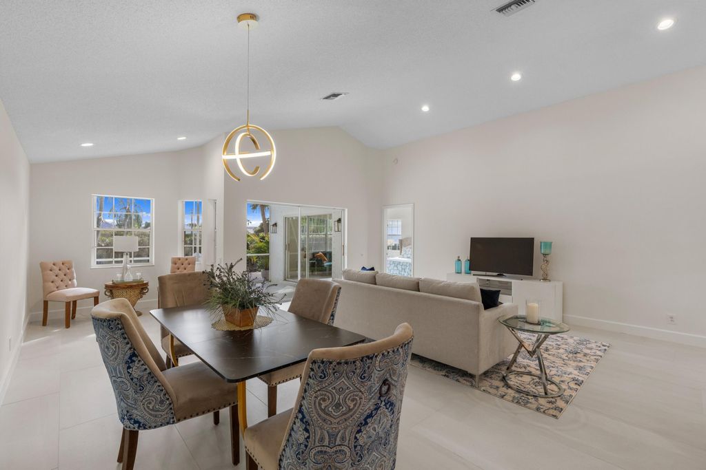 Photo of 6153 Bay Isles Drive, Boynton Beach, FL 33437 (MLS # R11161279)