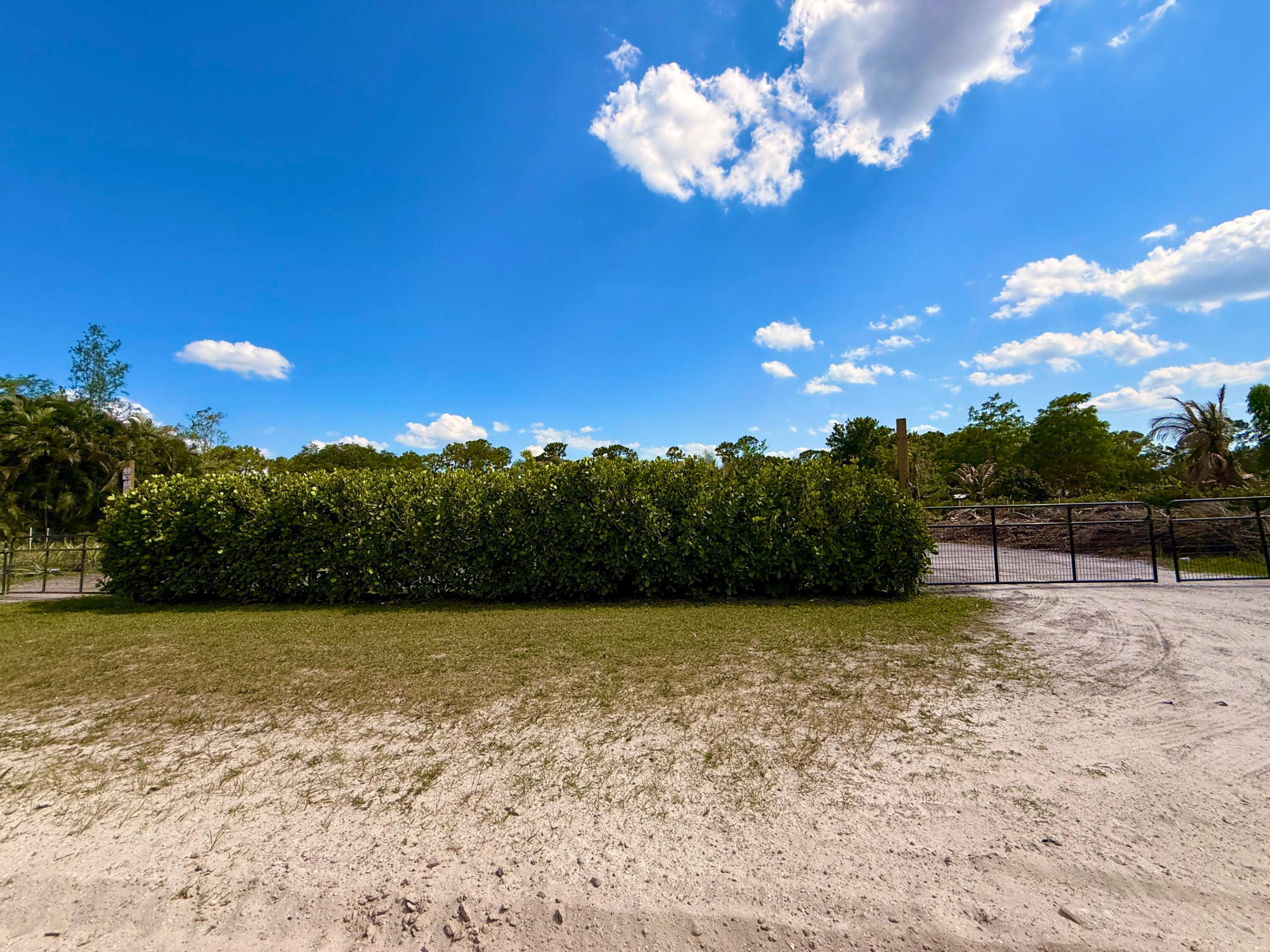 Loxahatchee - Land