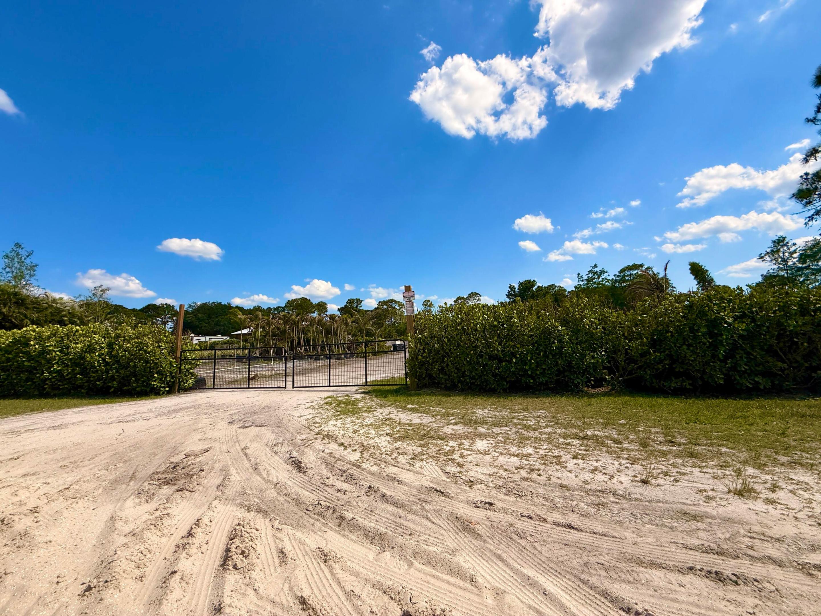 Loxahatchee - Land
