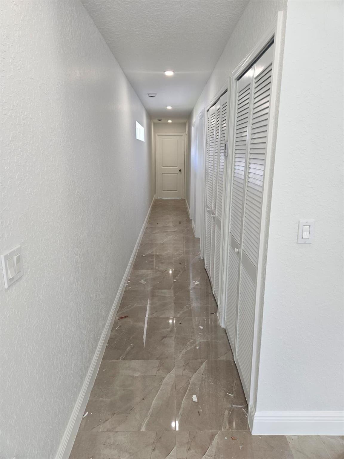DELRAY GARDEN ESTATES 1 - Residential Lease