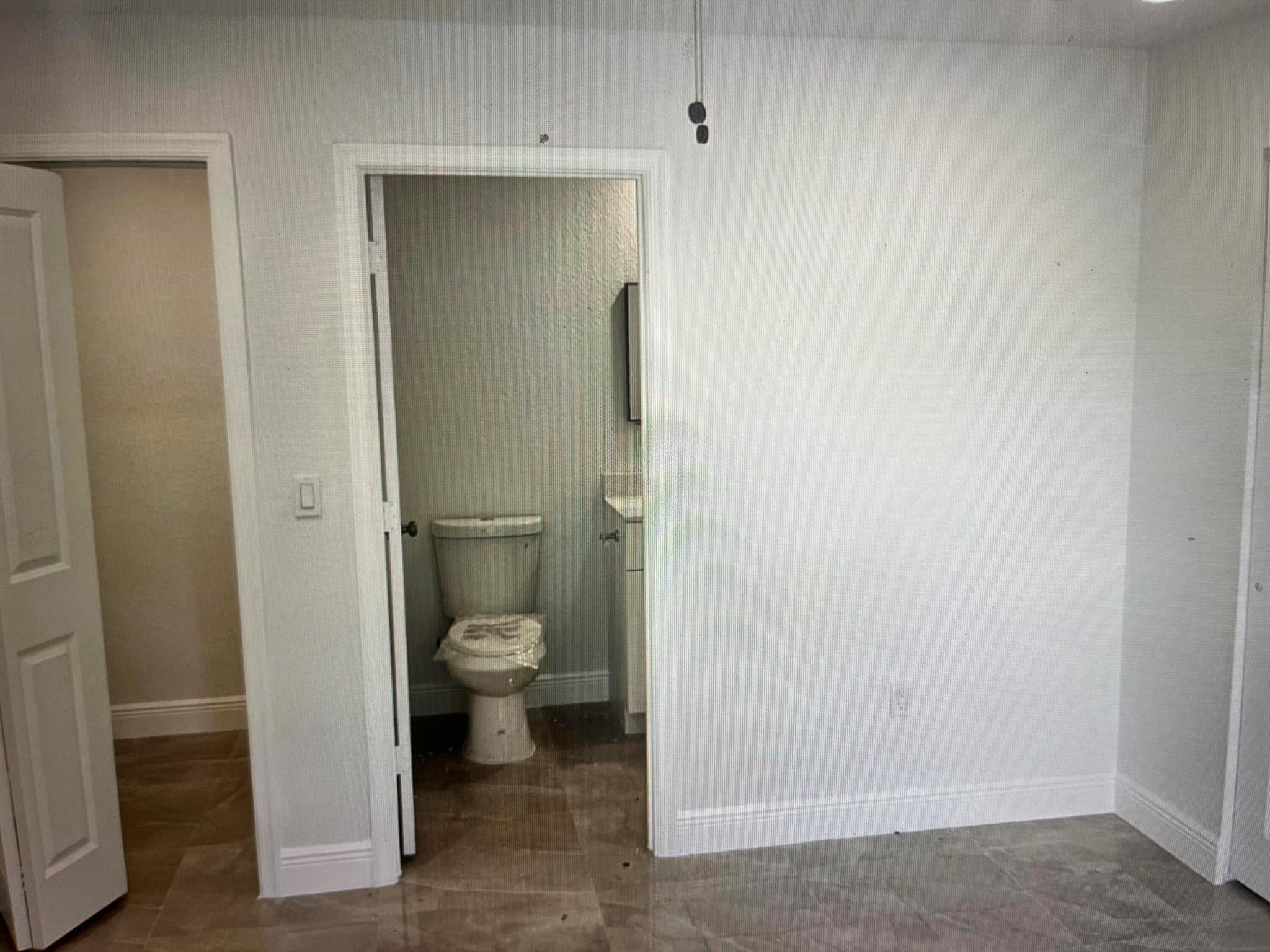 DELRAY GARDEN ESTATES 1 - Residential Lease