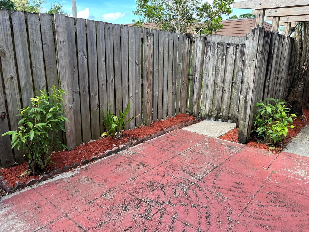 Photo of 103 1st Lane, Palm Beach Gardens, FL 33418 (MLS # R10977284)