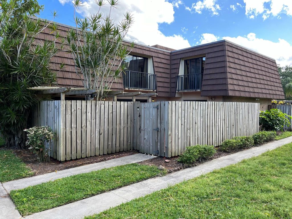 Photo of 103 1st Lane, Palm Beach Gardens, FL 33418 (MLS # R10977284)