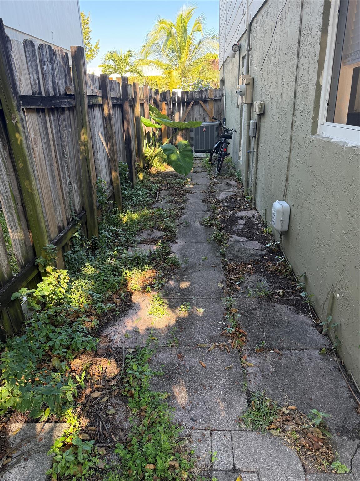 NORTH LAUDERDALE VILLAGE - Residential