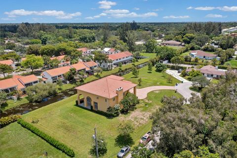 A home in Plantation