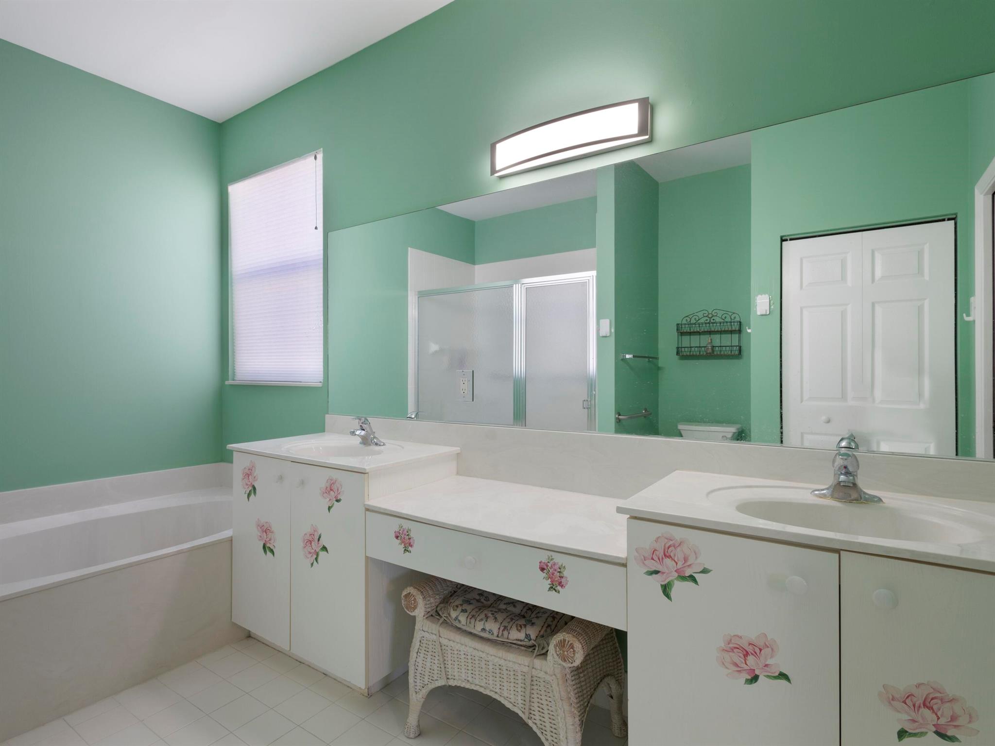 MAJESTIC ISLES 3 - Residential