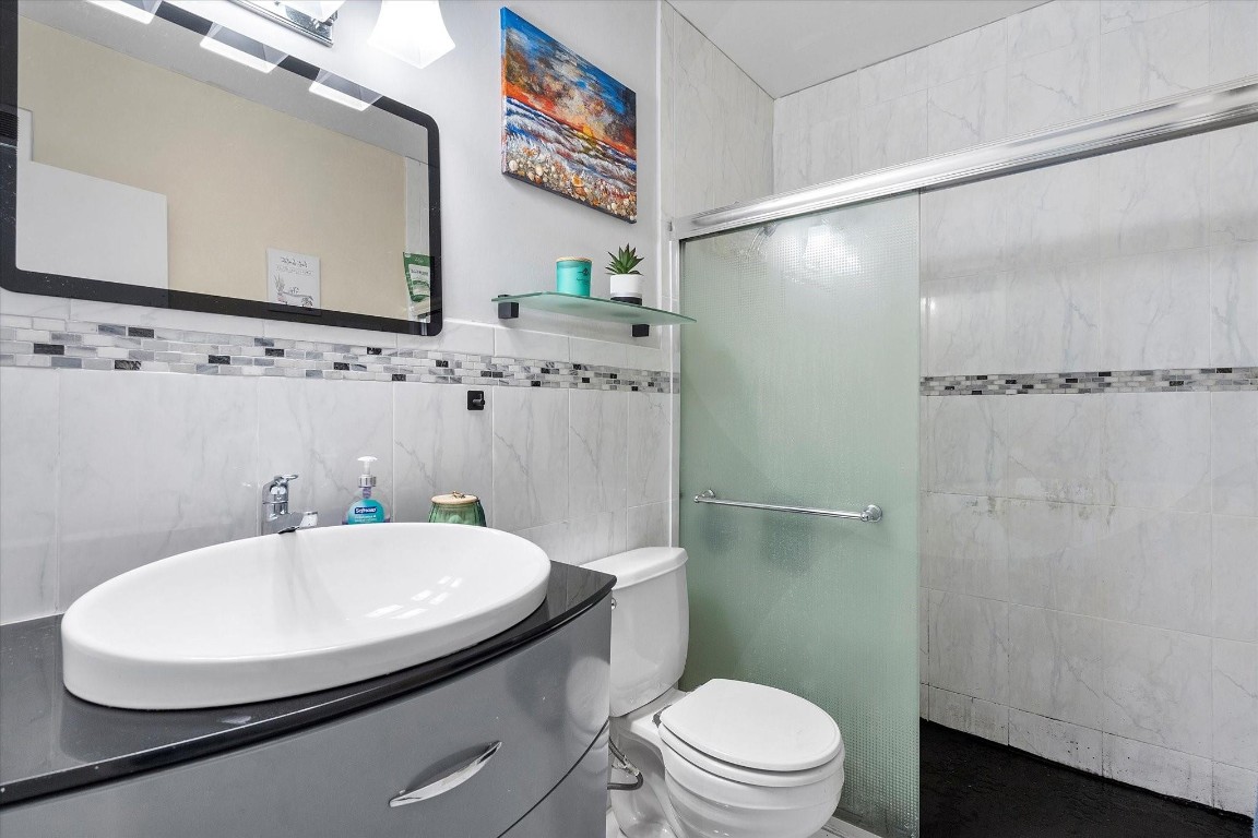 Berkeley Diplomat Co-op - Residential