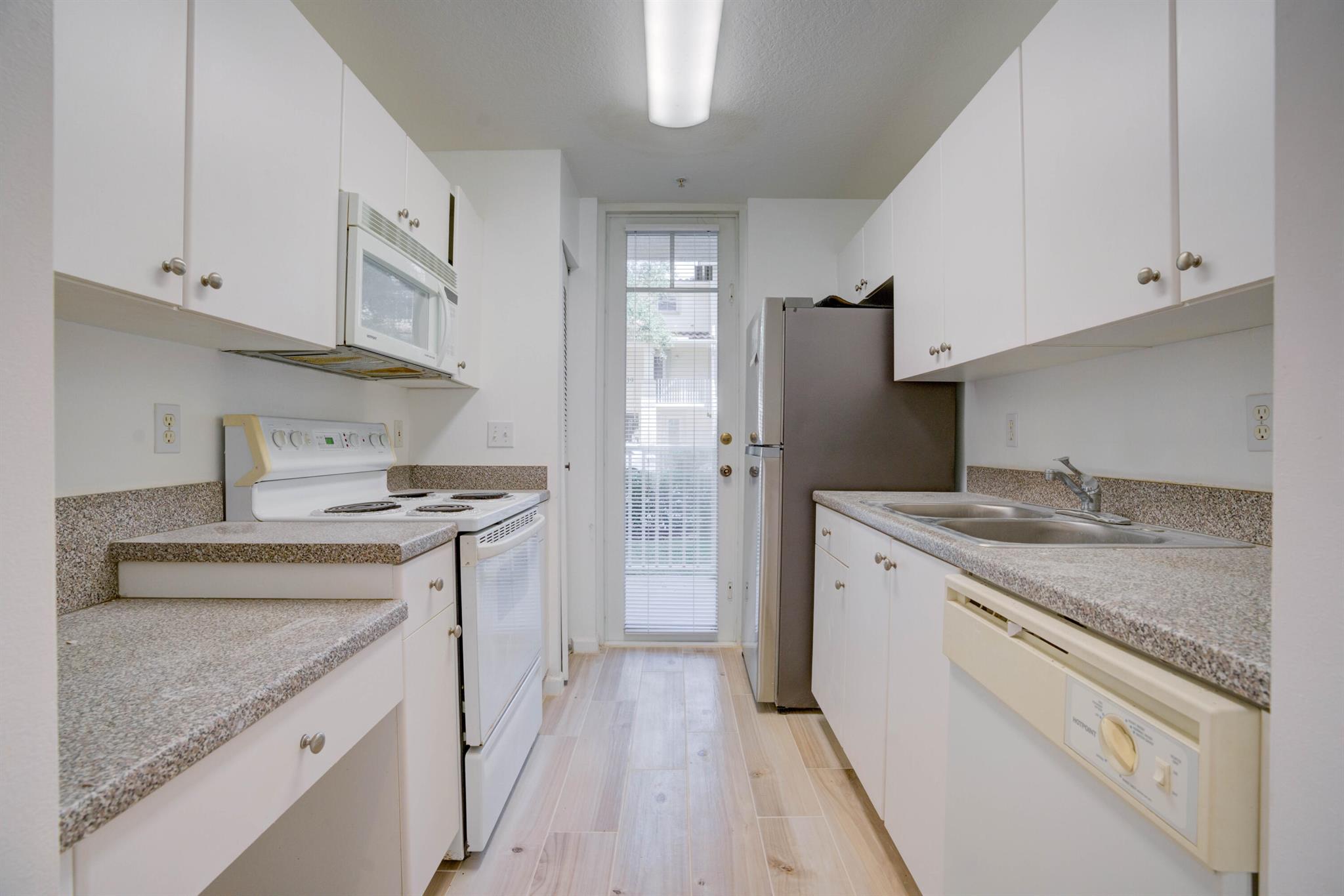 VILLAGE AT ABACOA CONDOMI - Residential Lease