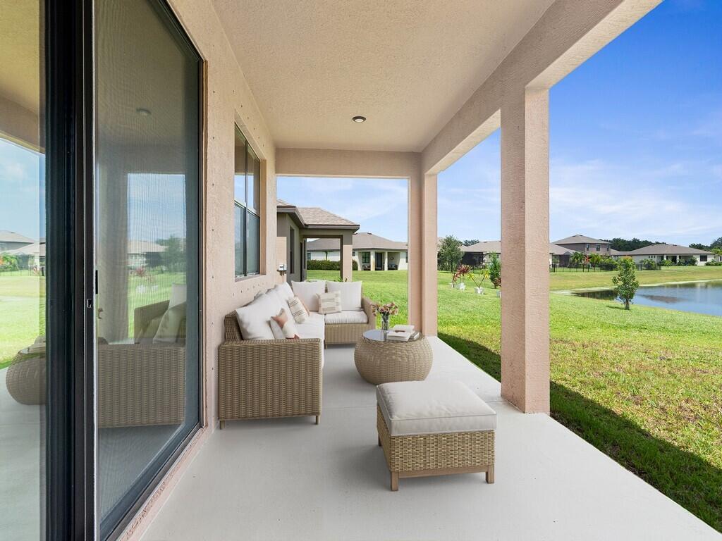 LOST TREE PRESERVE - Residential Lease