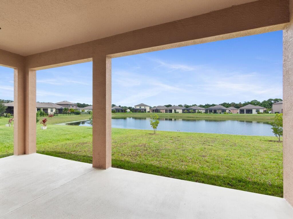 LOST TREE PRESERVE - Residential Lease