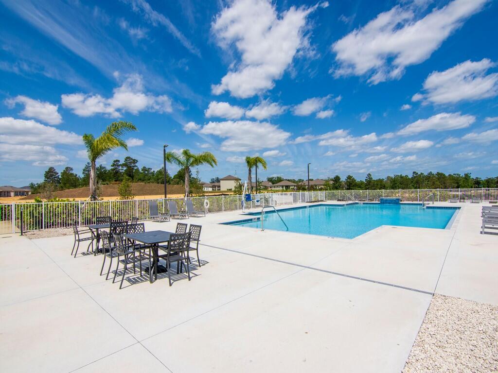 LOST TREE PRESERVE - Residential Lease