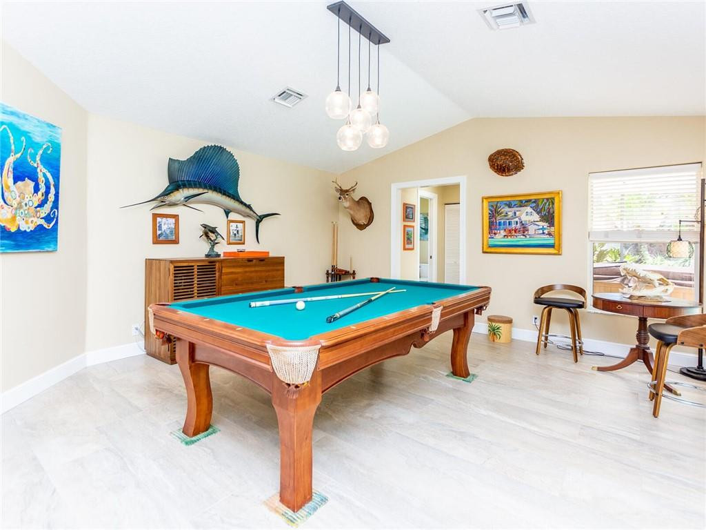 SUNSET SPRINGS - Residential