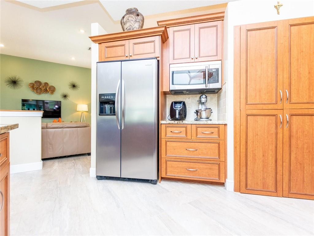 SUNSET SPRINGS - Residential