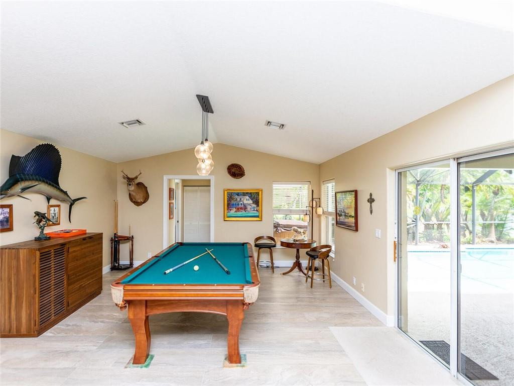 SUNSET SPRINGS - Residential