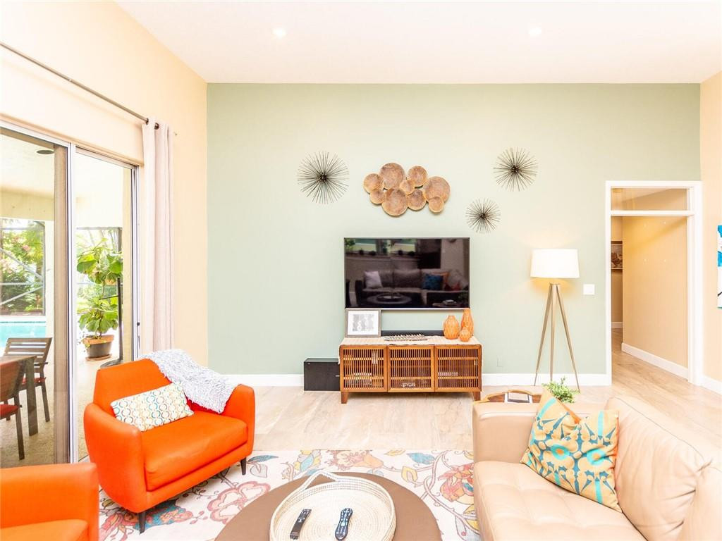 SUNSET SPRINGS - Residential