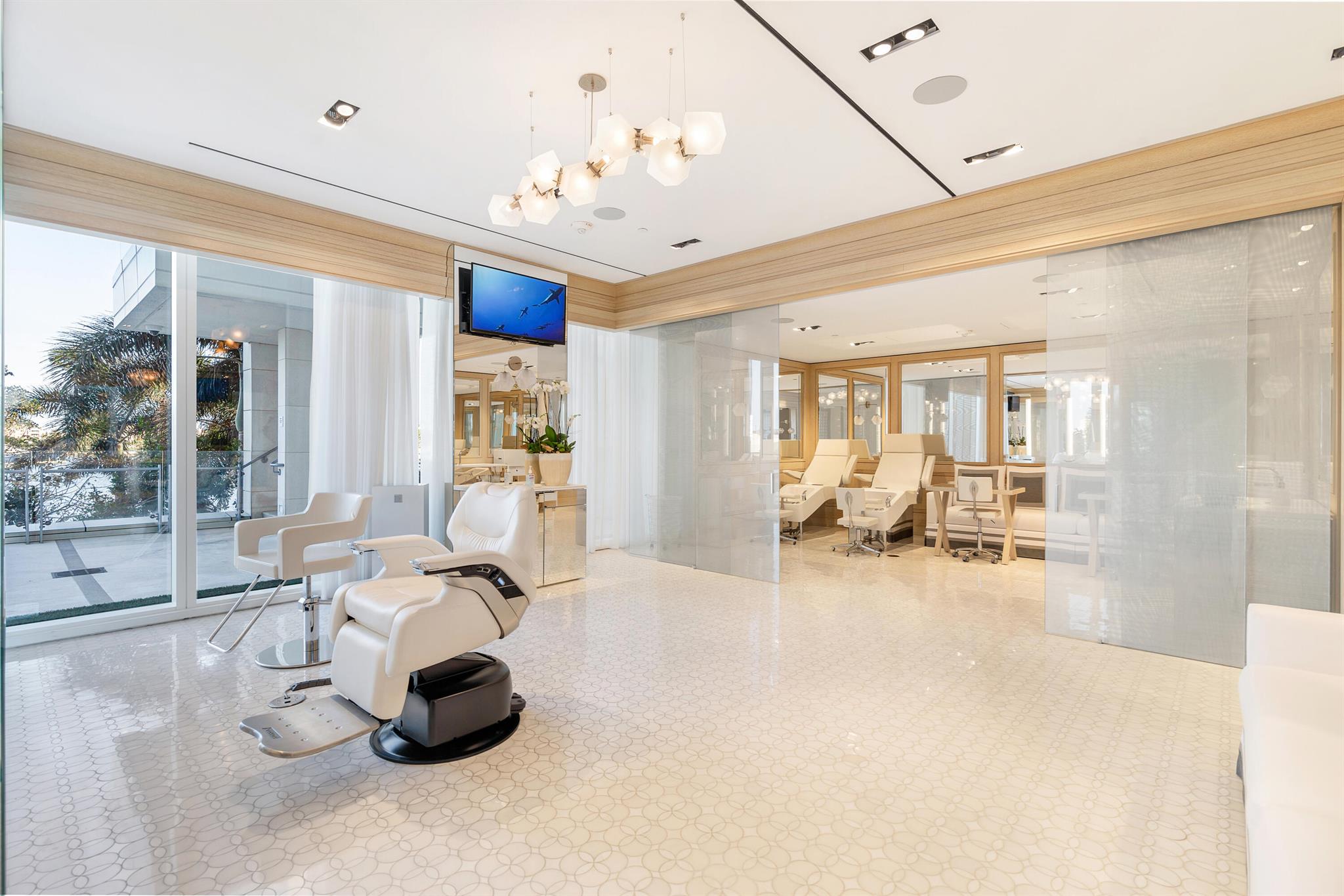 BRISTOL CONDO - Residential