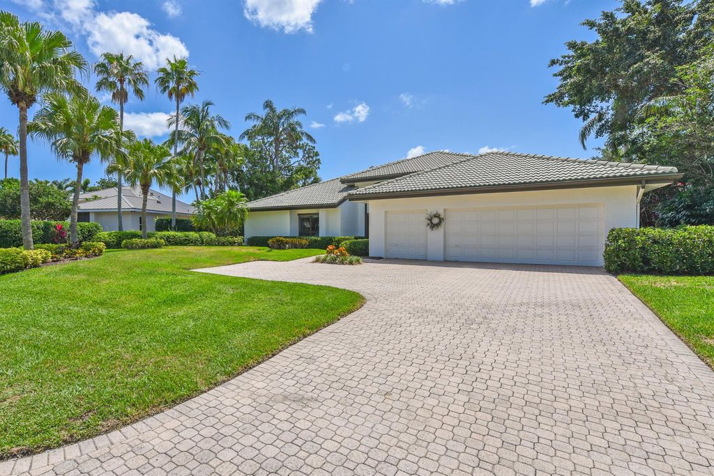 Photo of 4054 SW Gleneagle Circle, Palm City, FL 34990 (MLS # R11091695)