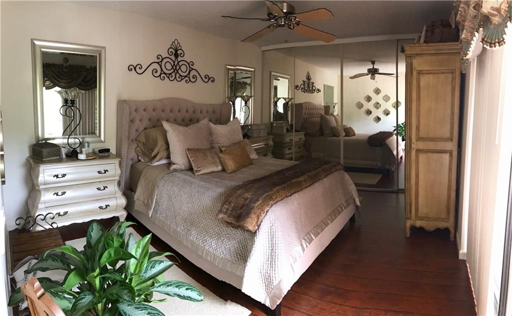 El LAGO - Residential