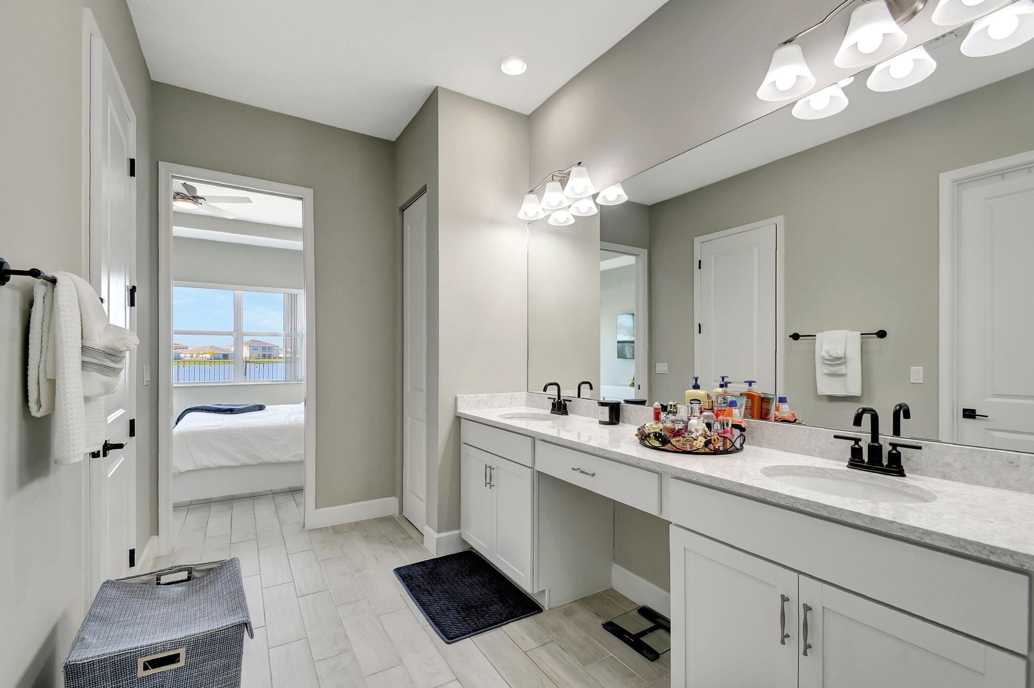 ORCHARDS OF WESTLAKE PHAS - Residential