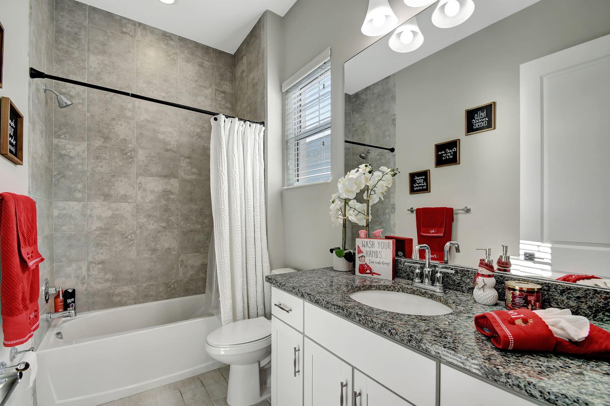 ORCHARDS OF WESTLAKE PHAS - Residential