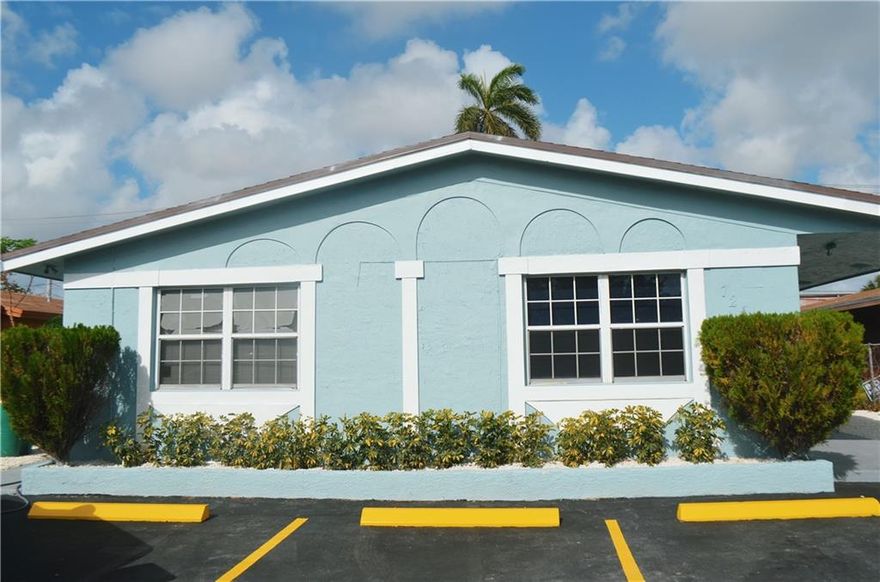 Remodeled 4 Unit Income property in Progresso. New Roof installed in 2020. All apartments have been renovated. New Fence is being installed around the property, with gate entrance. Fence permit being applied for this week and will be done in a month approximately. All units are on annual leases, with leases expiring at different times. There are units that rents can still be increased without any more capital improvement once leases expires or come up for renewal.