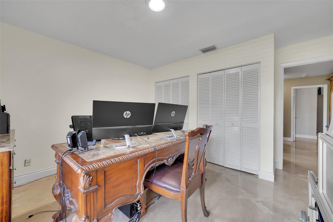 Jacaranda Lakes - Residential